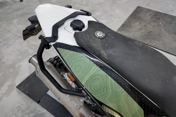 Kove 450 Rally – Rackless Luggage Support - Imagen 7